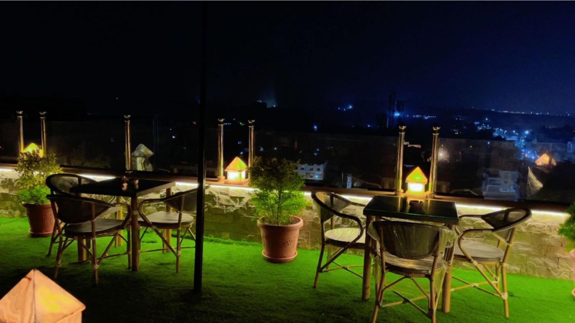 Pyramids Tower View Inn Nazlat as Sammān Zewnętrze zdjęcie