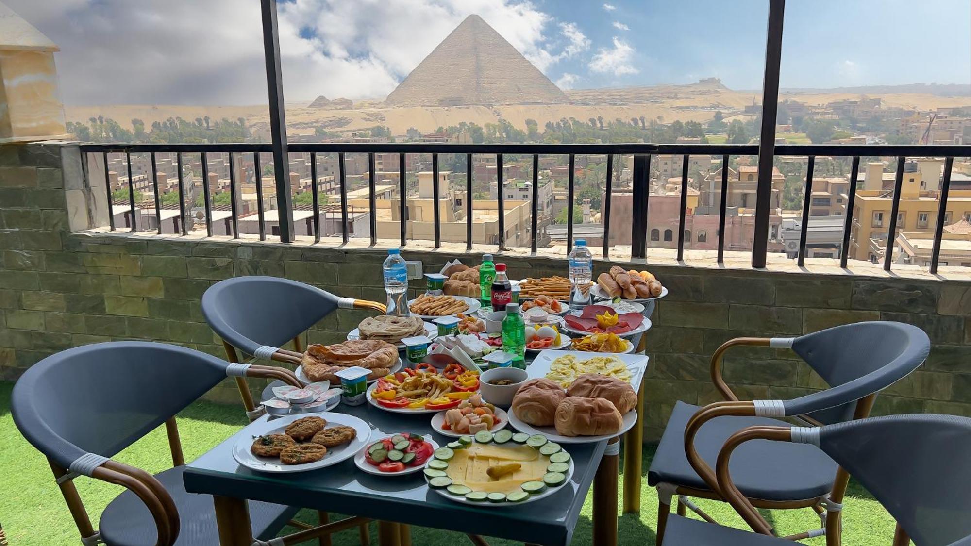 Pyramids Tower View Inn Nazlat as Sammān Zewnętrze zdjęcie